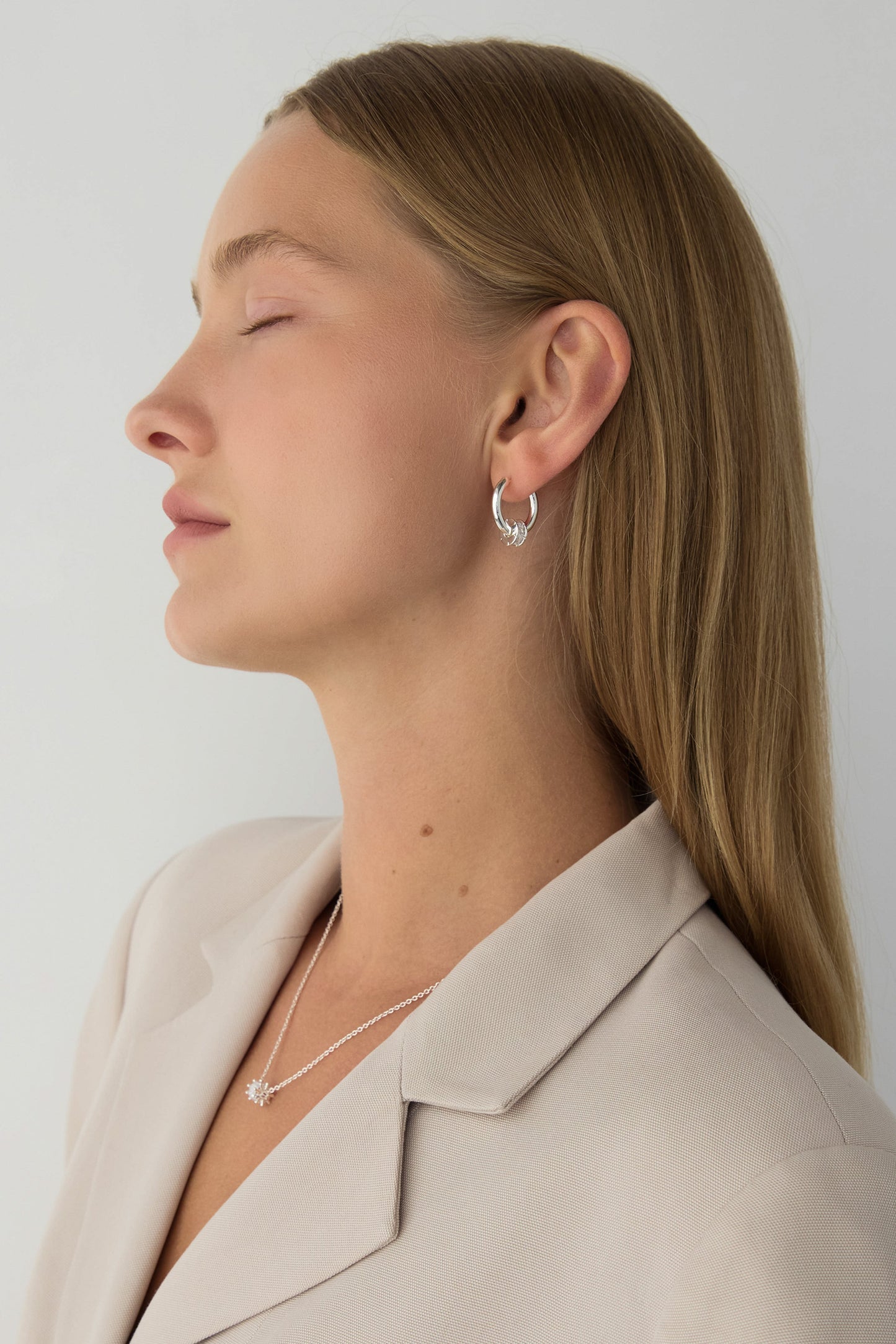 MINIMAL GEM HOOP EARRINGS