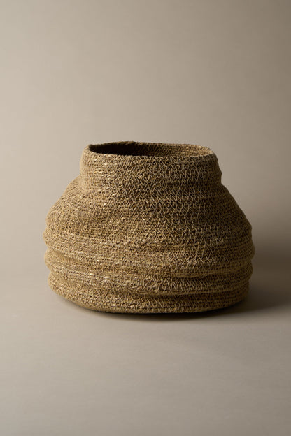 HANDWOVEN BASKET