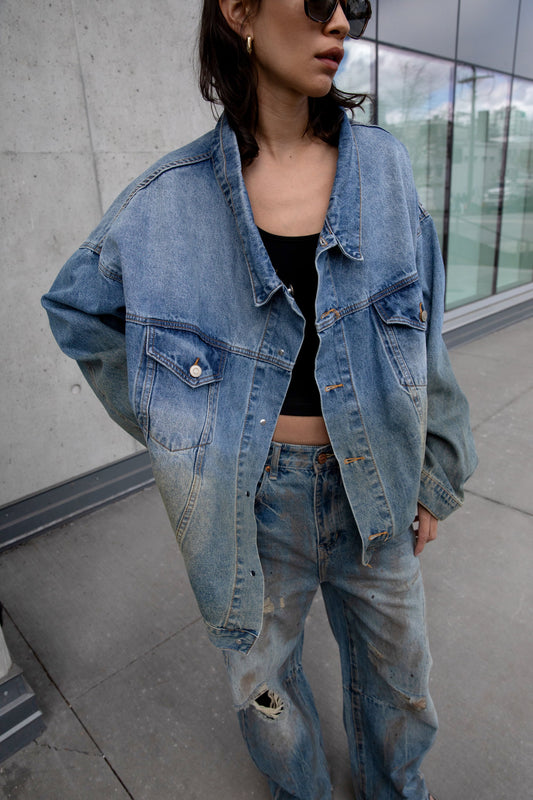 OVERSIZED VINTAGE DENIM JACKET