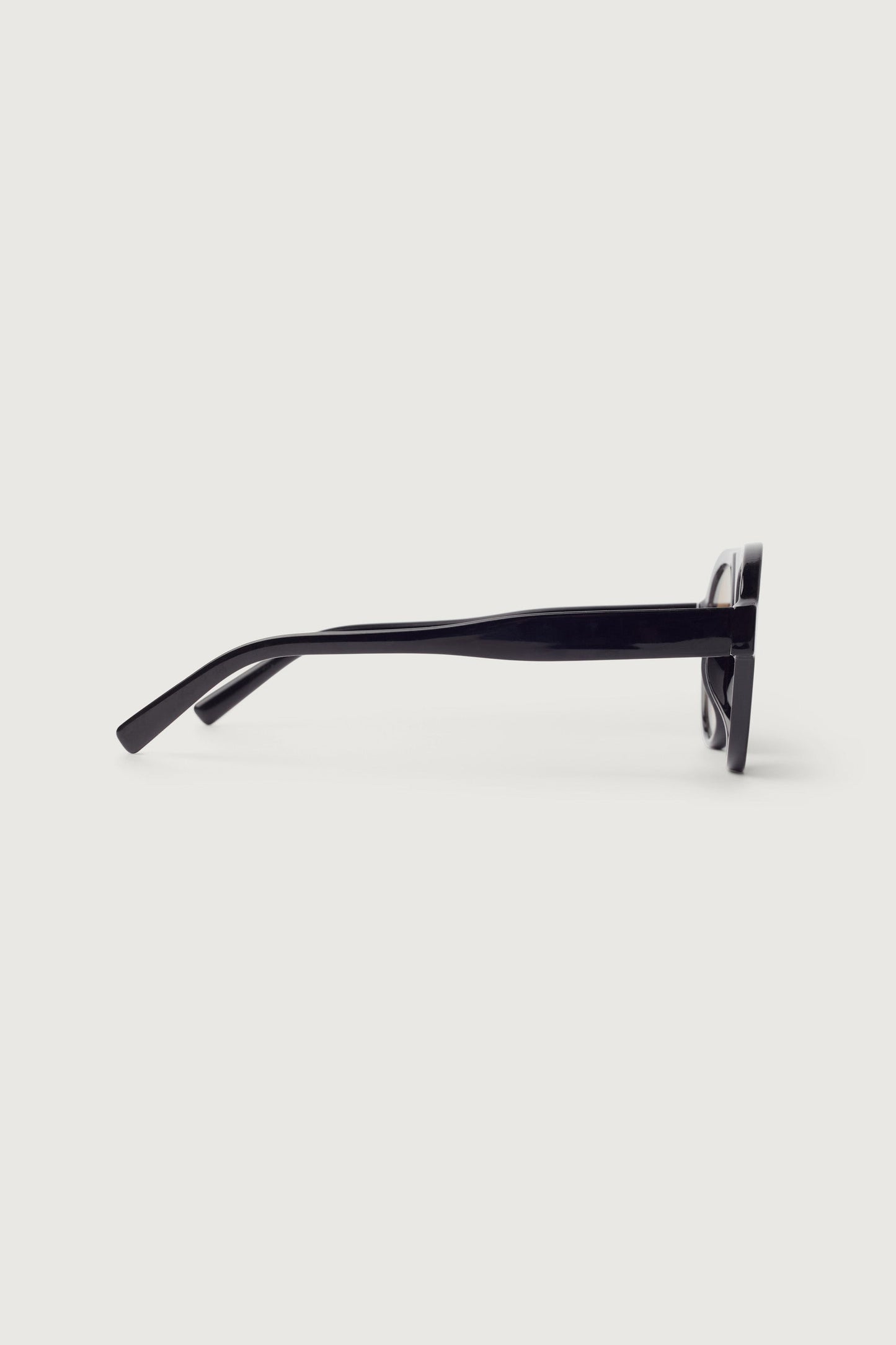 ROUND AVIATOR SUNGLASSES