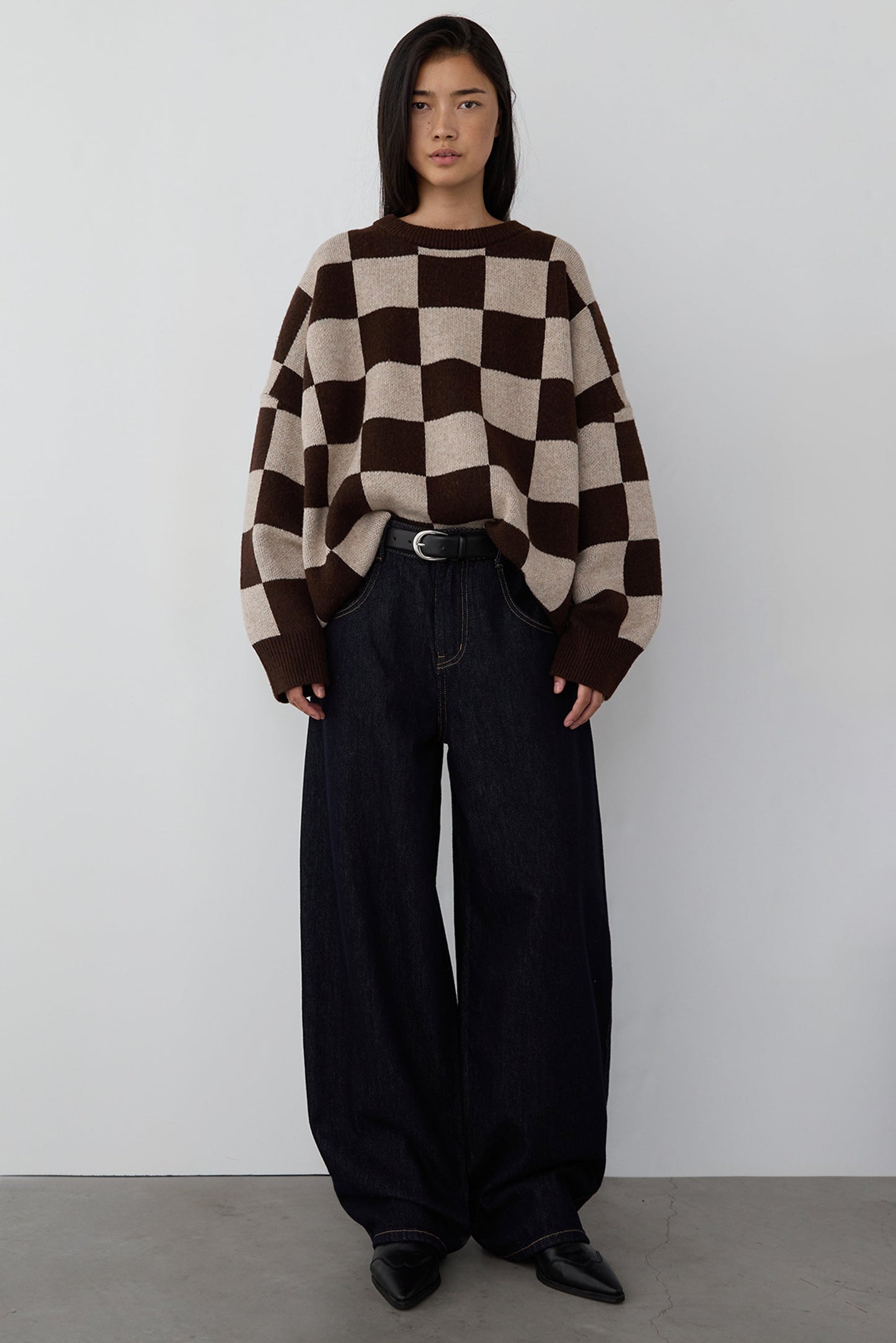 CREWNECK SWEATER