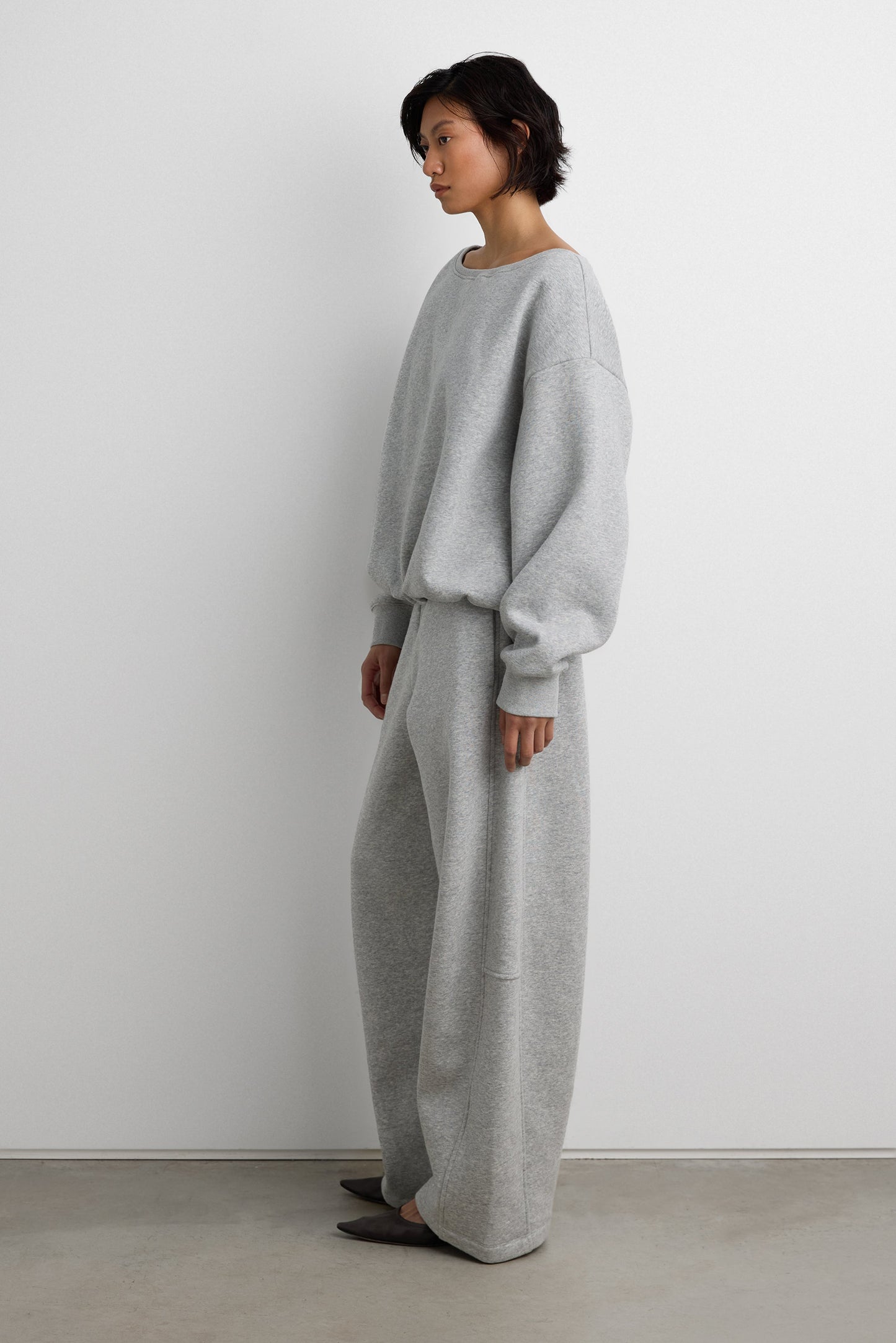 FLEECE STUDIO OFF SHOULDER BUBBLE HEM SWEATSHIRT